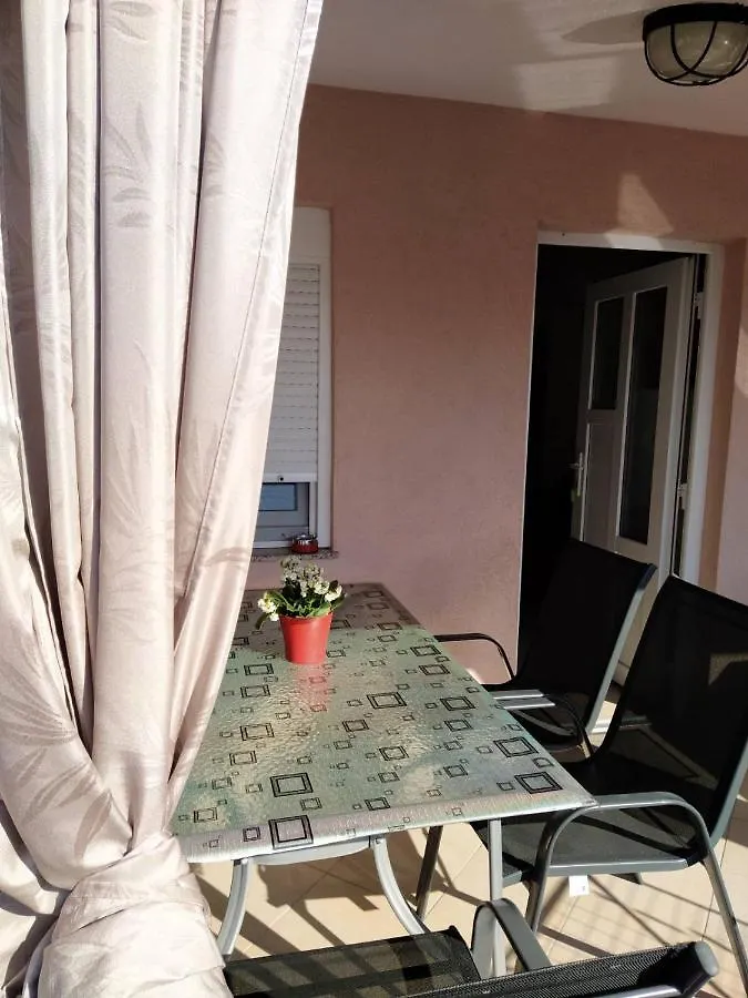 Apartmani Ruza Vir Apartment