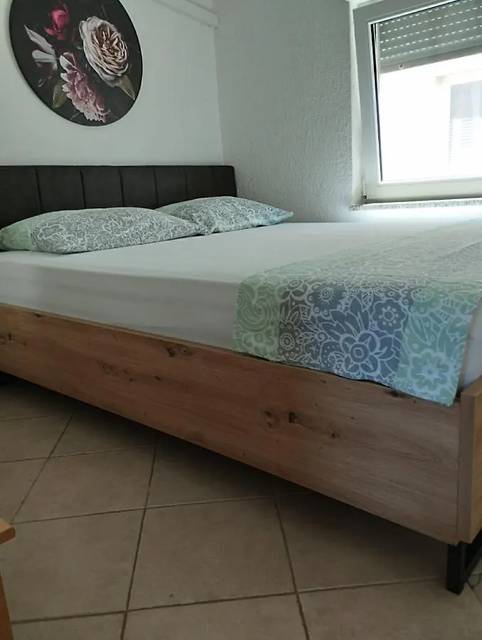 Apartmani Ruza Vir Apartment